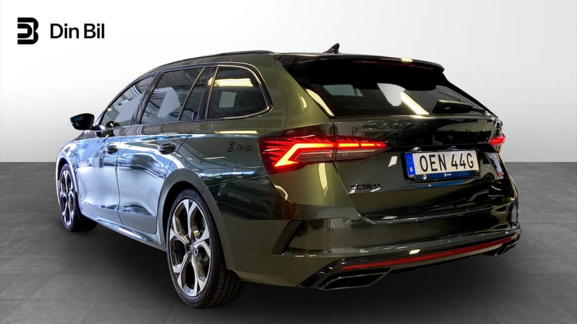 Bild 3 av Škoda Octavia Kombi RS 2,0 TSI 265hk | DCC | Drag | Pano | 19"
