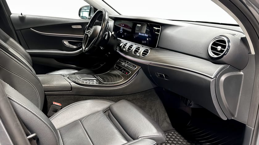 Bild 3 av Mercedes-Benz E 220 d 4MATIC All-Terrain