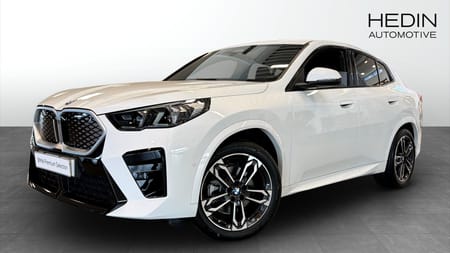 BMW iX2 xDrive30 M-Sport Rattvärme Drag