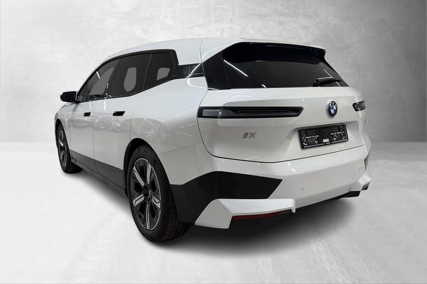 Bilde 3 av BMW iX xDrive40