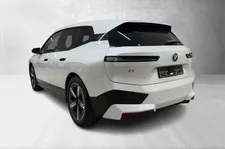 Thumnail bilde 2 av BMW iX xDrive40