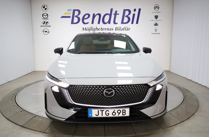Bild 2 av Mazda 6e Standard Range 68.8 kwh Takumi Plus Panorama/ Adaptiv Farth.