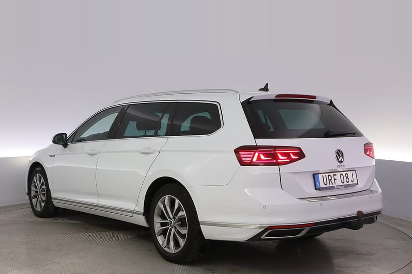 Bild 4 av Volkswagen Passat Sportscombi GTE Kombi Executive bus. Drag Kamera ACC