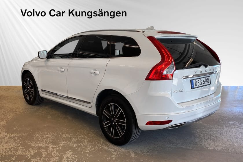 Bild 4 av Volvo XC60 D4 AWD Summum Business Läder VOC Navi K-Rem Bytt