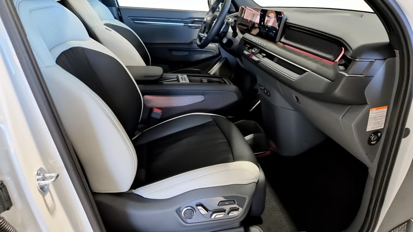 Bild 3 av Kia EV9 AWD GT LINE LONG RANGE 6 SITS