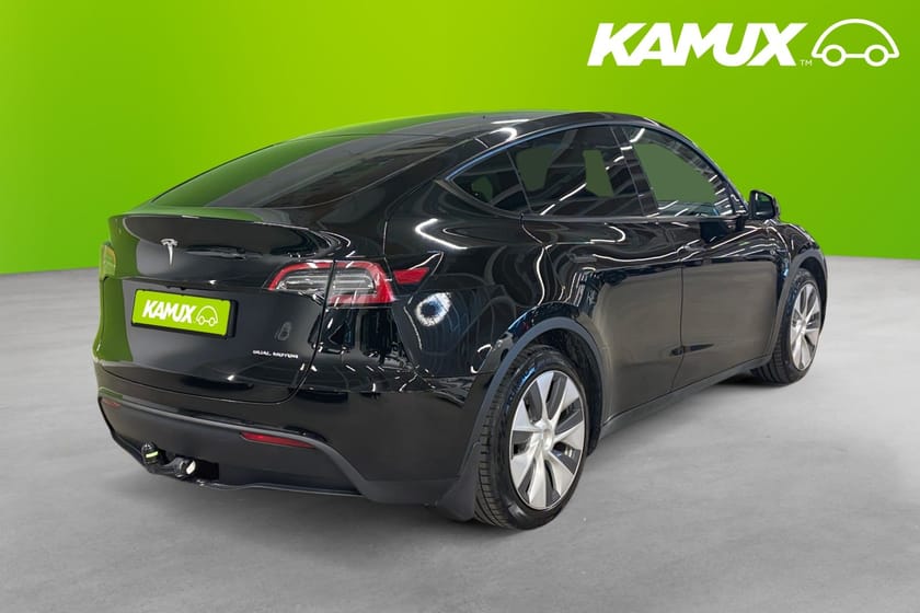 Bild 4 av Tesla Model Y Long Range AWD 514hk Drag Värmare Kamera Navi