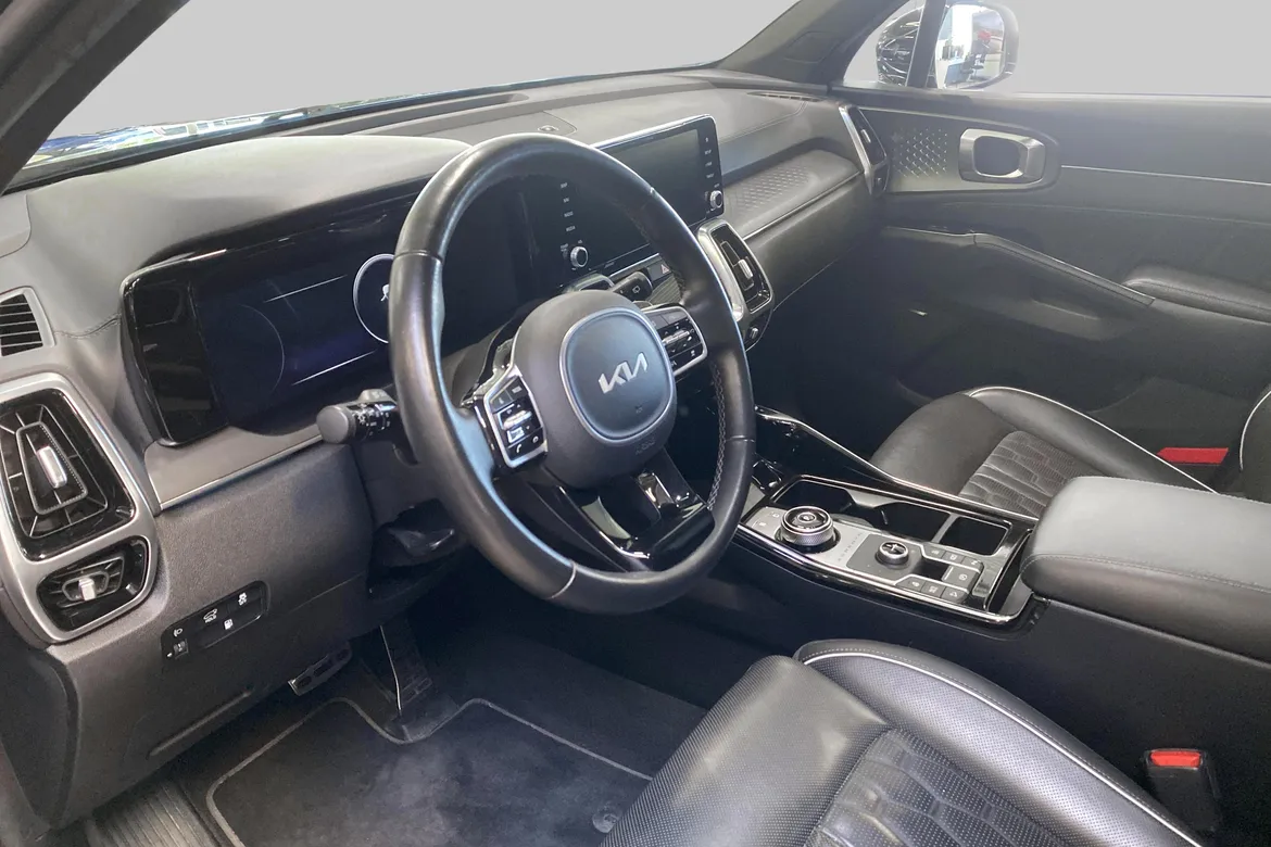 picture of a car