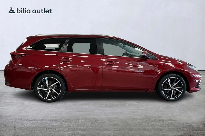 Bild 5 av Toyota Auris Touring Sports Hybrid Intense Edition Nyservad B-kamera