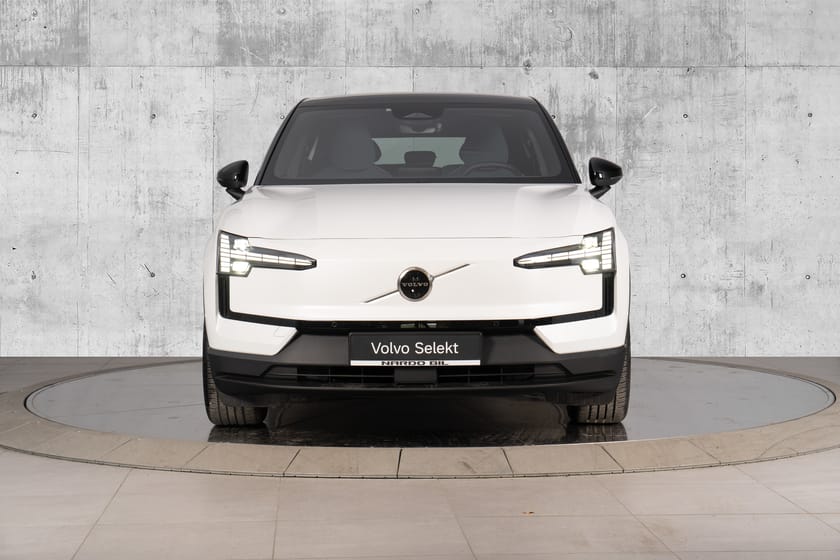Bilde 5 av Volvo EX30 Twin Motor Performance 428 hk Ultra. Harman Kardon/Soltak/360 kam/aktive lys