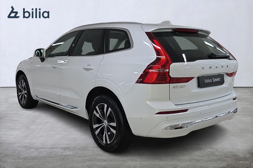 Bild 2 av Volvo XC60 Recharge T6 Core Edition / 360 kamera / Google / Sensorer fram/bak