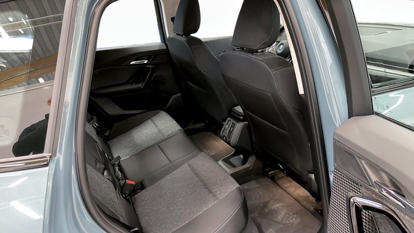 Bild 5 av BMW iX1 xDrive30 xDrive 30 Active Edition Dragkrok Rattvärme Backkamera
