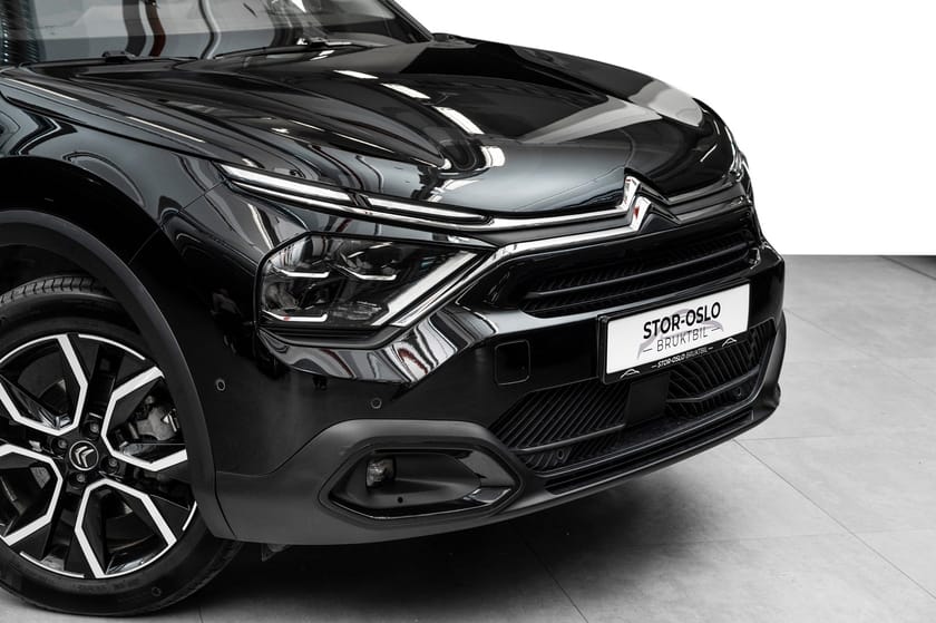 Bilde 2 av Citroën ë-C4 Shine /Head-up /Panorama /AdCruise/Hel-skinn/