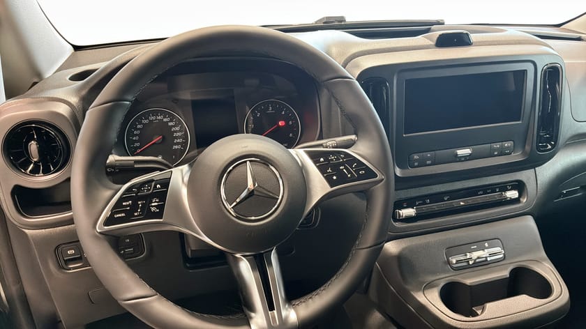 Bild 4 av Mercedes-Benz Vito Mixto 119 CDI 4x4 3.0t EX. LÅNG PRO