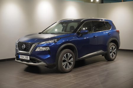 Nissan X-Trail N-Connecta Fartpilot CarPlay Rattvärme Drag