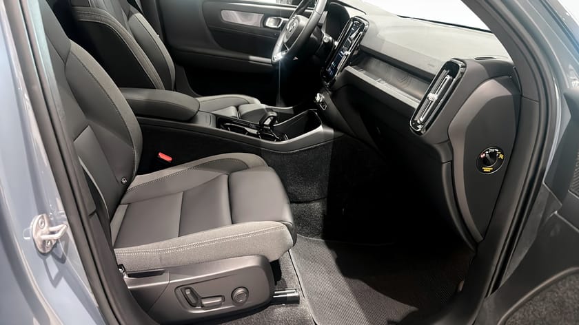 Bild 3 av Volvo XC40 Recharge Twin ULTIMATE 408HK MOMS