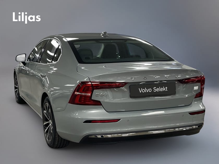 Bild 4 av Volvo S60 Recharge T6 AWD Plus Bright//Dragkrok//