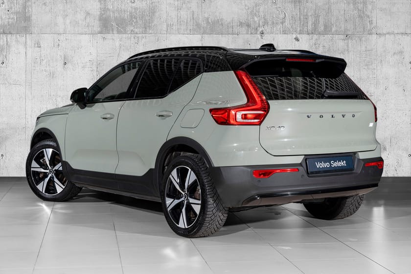 Bilde 2 av Volvo XC40 Recharge Twin 2024 Plus | Krok | Google | ACC |