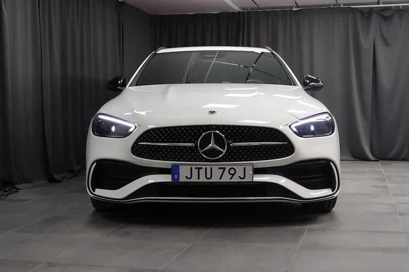 Bild 3 av Mercedes-Benz C 220 T d 4MATIC AMG Line Burmester Night Drag MOMS