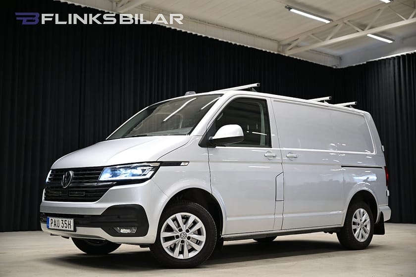 Bild 1 av Volkswagen Transporter DSG  150HK Nedlackad|LED|Dubbeldörr|GPS|Drag|Värmare