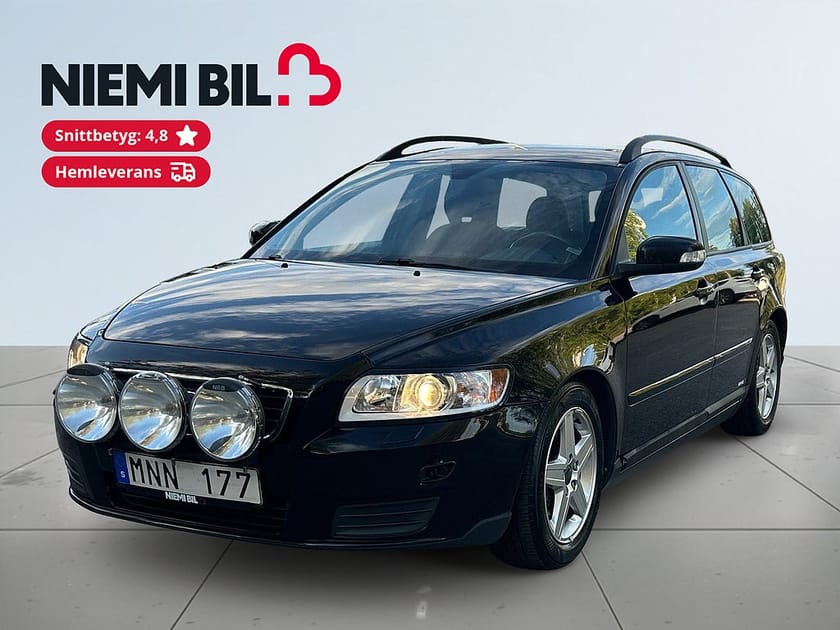 Bild 1 av Volvo V50 1.8F 125hk Kinetic MoK-Värm/SoV-Däck/Dragkrok/ExtraLjus