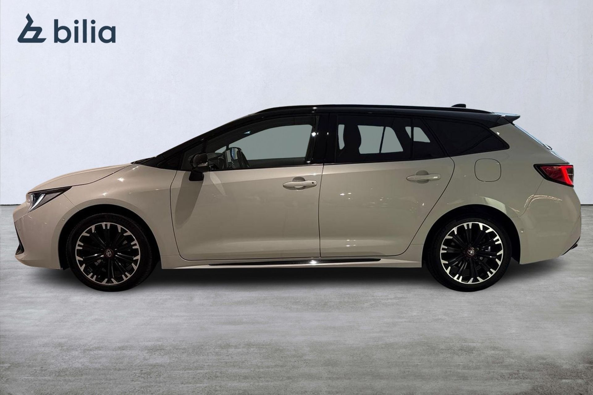 Toyota Corolla 1.8 Hybrid 2022, bild 2/10
