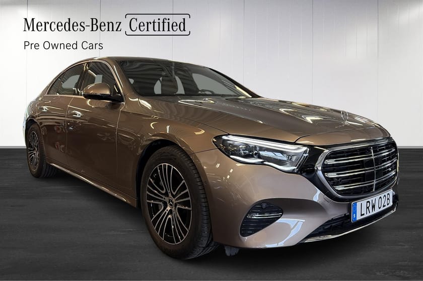 Bild 3 av Mercedes-Benz E 220 d 4MATIC Exlusive/Bakaxelstyrning/Burmester/Drag