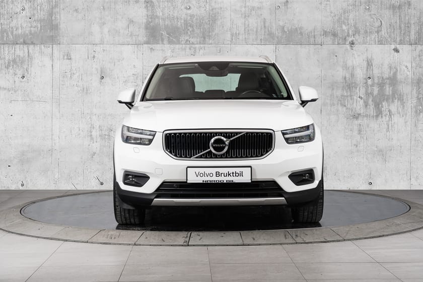 Bilde 4 av Volvo XC40 D3 AWD Momentum. Krok/VOC/Oppv.ratt/Navi/Ryggekamera
