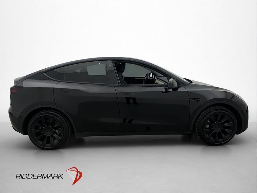 Bild 5 av Tesla Model Y Standard Range RWD MOMS Drag Autopilot Pano
