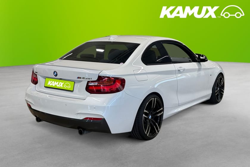 Bild 4 av BMW M235i xDrive Coupé 326hk   H/K Sportavgas Skinn Kamera
