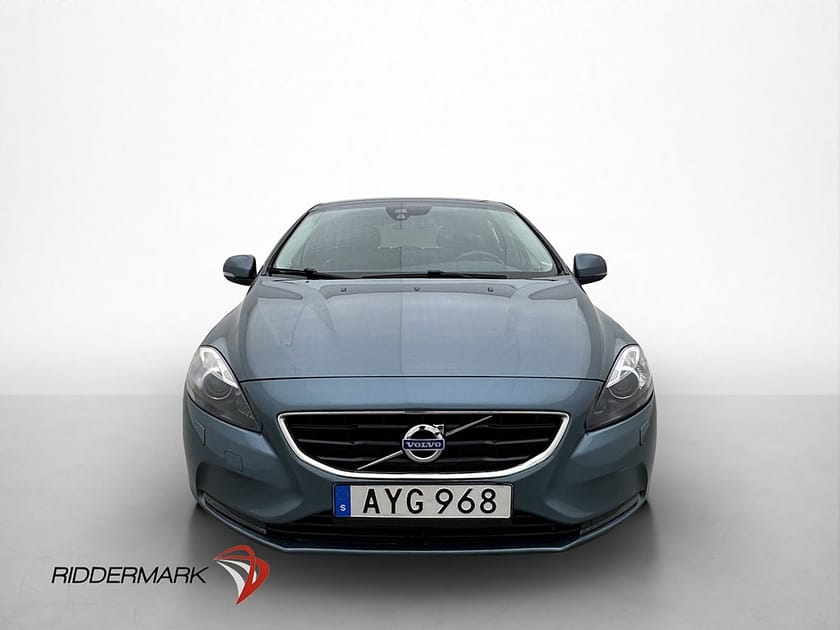 Bild 2 av Volvo V40 D4 177hk Summum VOC Värm Kamera Skinn Elstol Drag