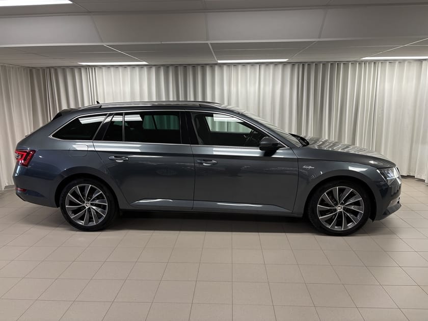 Bild 2 av Škoda Superb Kombi