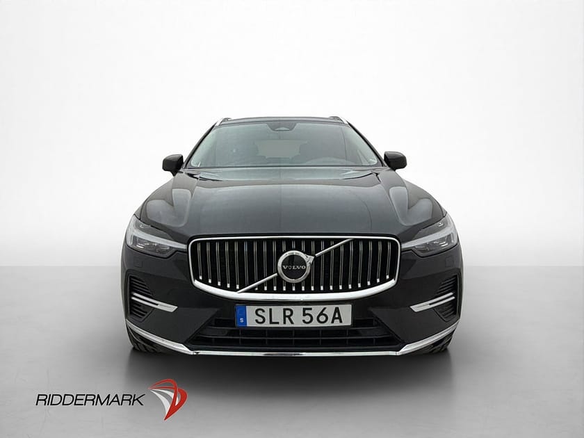 Bild 2 av Volvo XC60 Recharge T6 AWD Core Bright Pano Kamera Skinn
