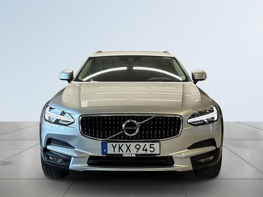 Bild 2 av Volvo V90 Cross Country D4 AWD Pro Mvärme Dvärme Dragkrok Backkamera S&V-däck