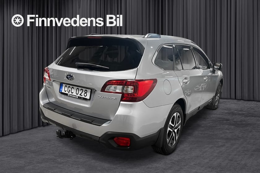 Bild 3 av Subaru Outback 2.5 4WD Lineartronic 175hk *V-hjul/Drag*