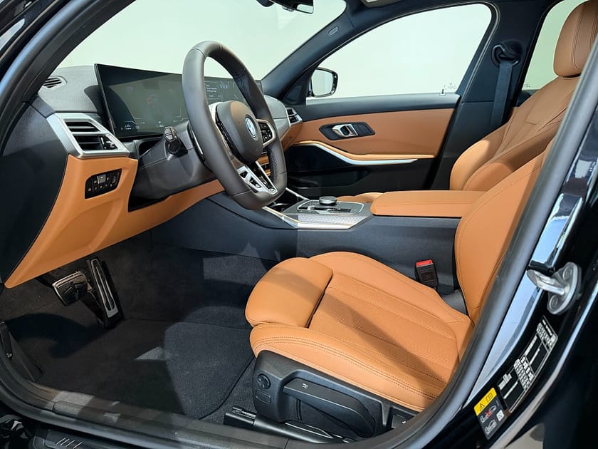 Bild 3 av BMW 330e xDrive Touring xDrive,M-Sport,Drag,Värmare,Adp Fart-Räntekampanj 0,95%
