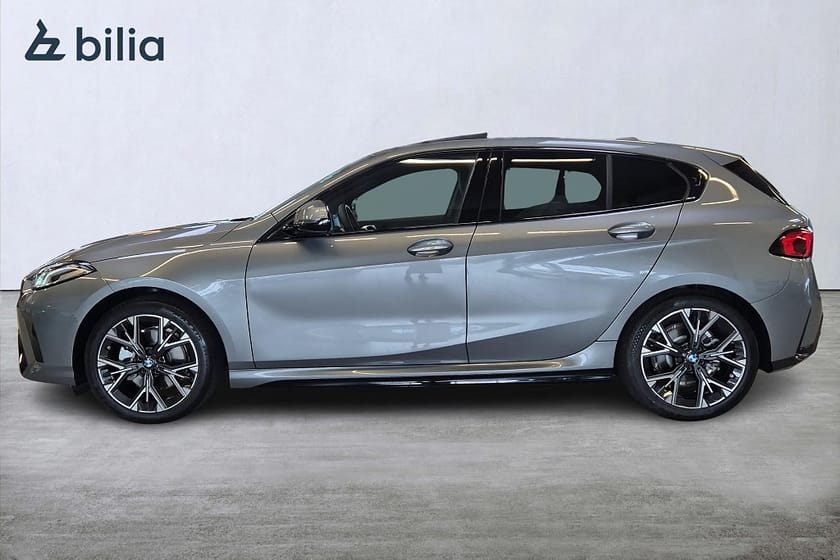 Bild 3 av BMW 120 M Sport Panorama 18" Harman Kardon Driving Assistant