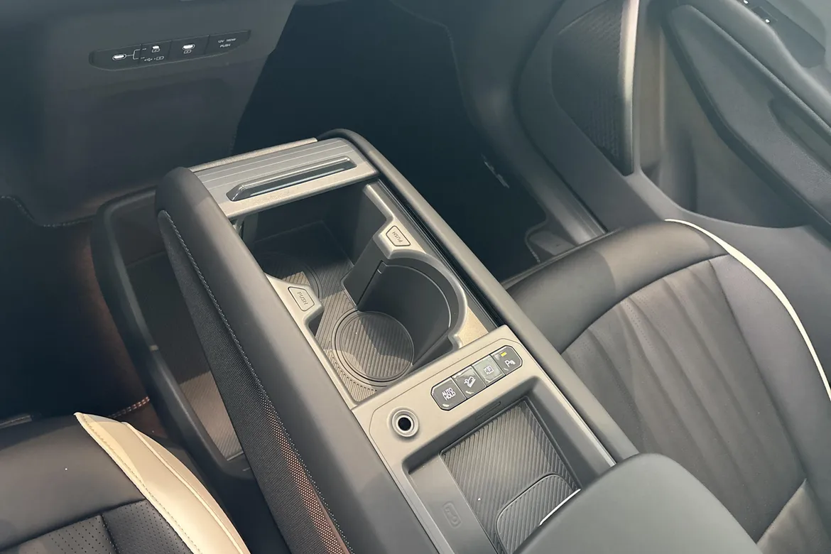 picture of a car