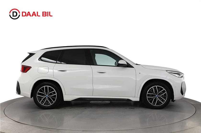 Bild 5 av BMW X1 xDrive25e 16,3kWh 245HK M-SPORT DRAG B-KAM NAVI MASSAGE