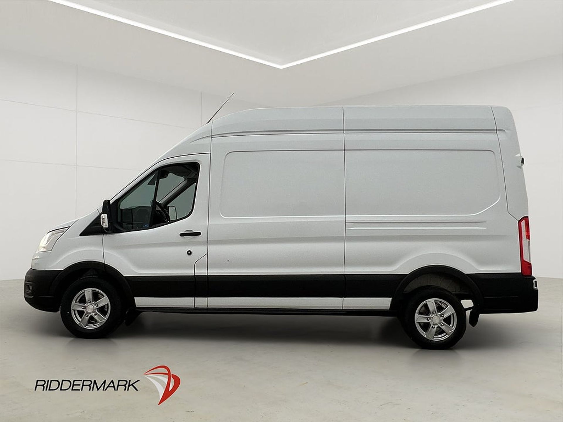 Ford Transit 2.0 EcoBlue 2020, bild 6/40