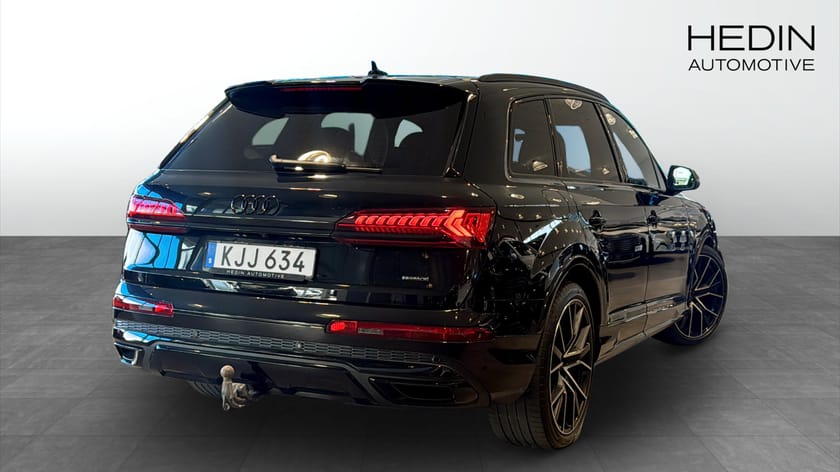 Bild 2 av Audi Q7 50 TDI quattro 7-Seater Competition Plus S-Line 7-sits / Matrix