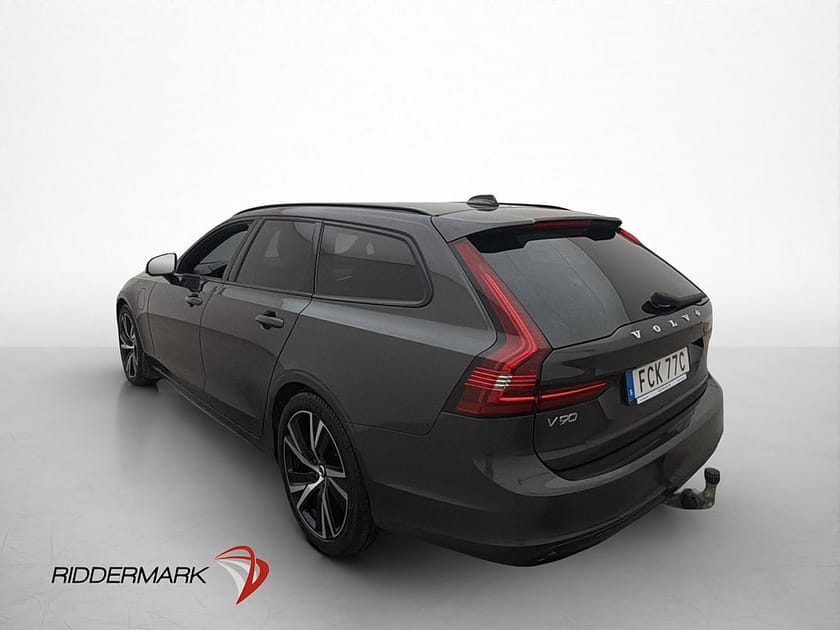 Bild 5 av Volvo V90 T6 AWD 341hk R-Design Kamera Värmare Drag