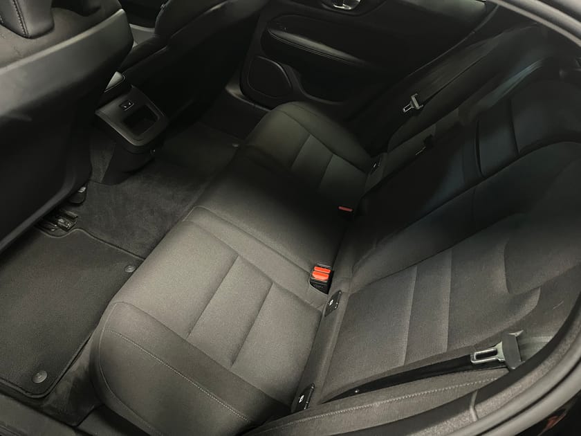 Bild 5 av Volvo V60 B4 Diesel Momentum Advanced SE