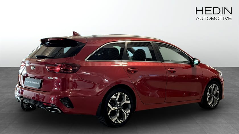 Bild 2 av Kia Ceed Sportswagon Plug-in Hybrid SW 141HK Pano Kamera Drag