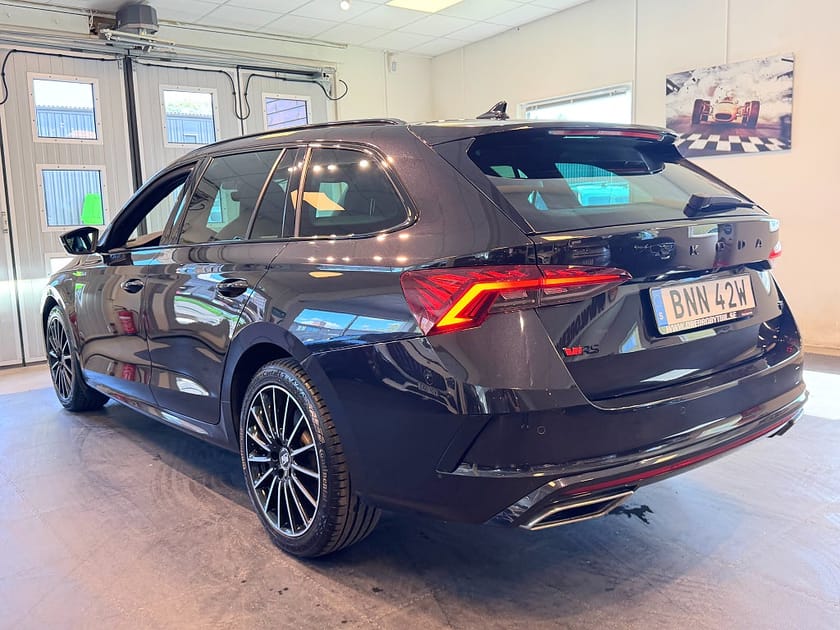 Bild 3 av Škoda Octavia Kombi RS iV