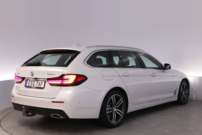 Bild 5 av BMW 530e xDrive Touring Drag Rattvärme Navi Carplay FartH