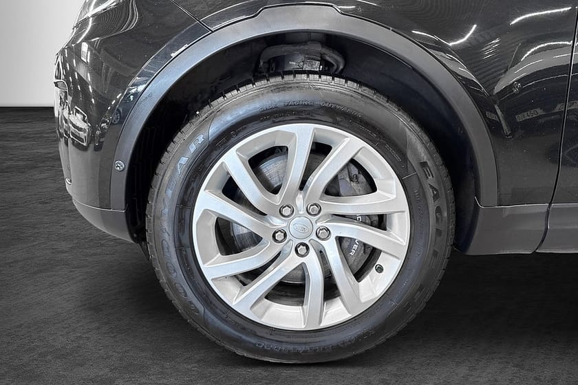 Bild 2 av Land Rover Discovery 3.0 SDV6 4WD 7-Sits (306hk) Panorama Värm Drag Meridian
