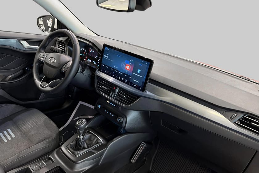Bild 4 av Ford Focus Kombi Active 1.0 EcoBoost Hybrid E85 B-Kamera