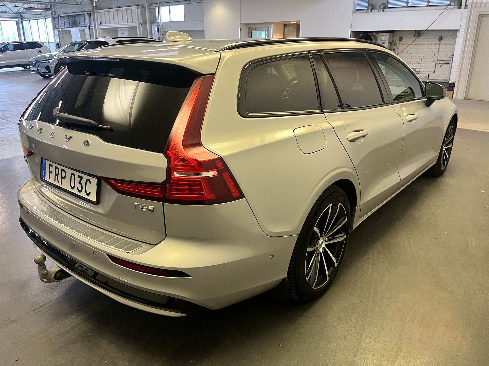 Volvo V60 T6 Plus Dark Nordic Edition 2025, bild 5/10