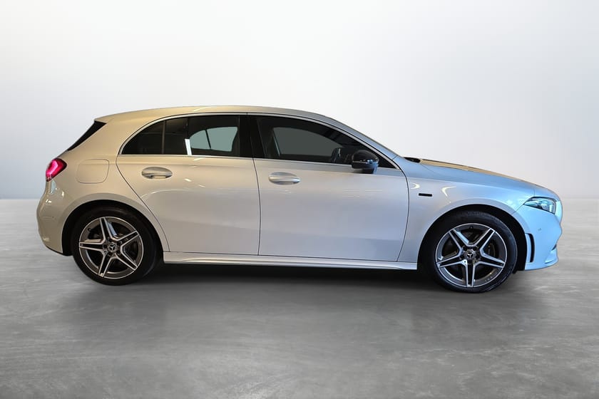 Bilde 4 av Mercedes-Benz A 250 e AMG-LINE | KAMERA | DELSKINN | NAVI | KEYLESS