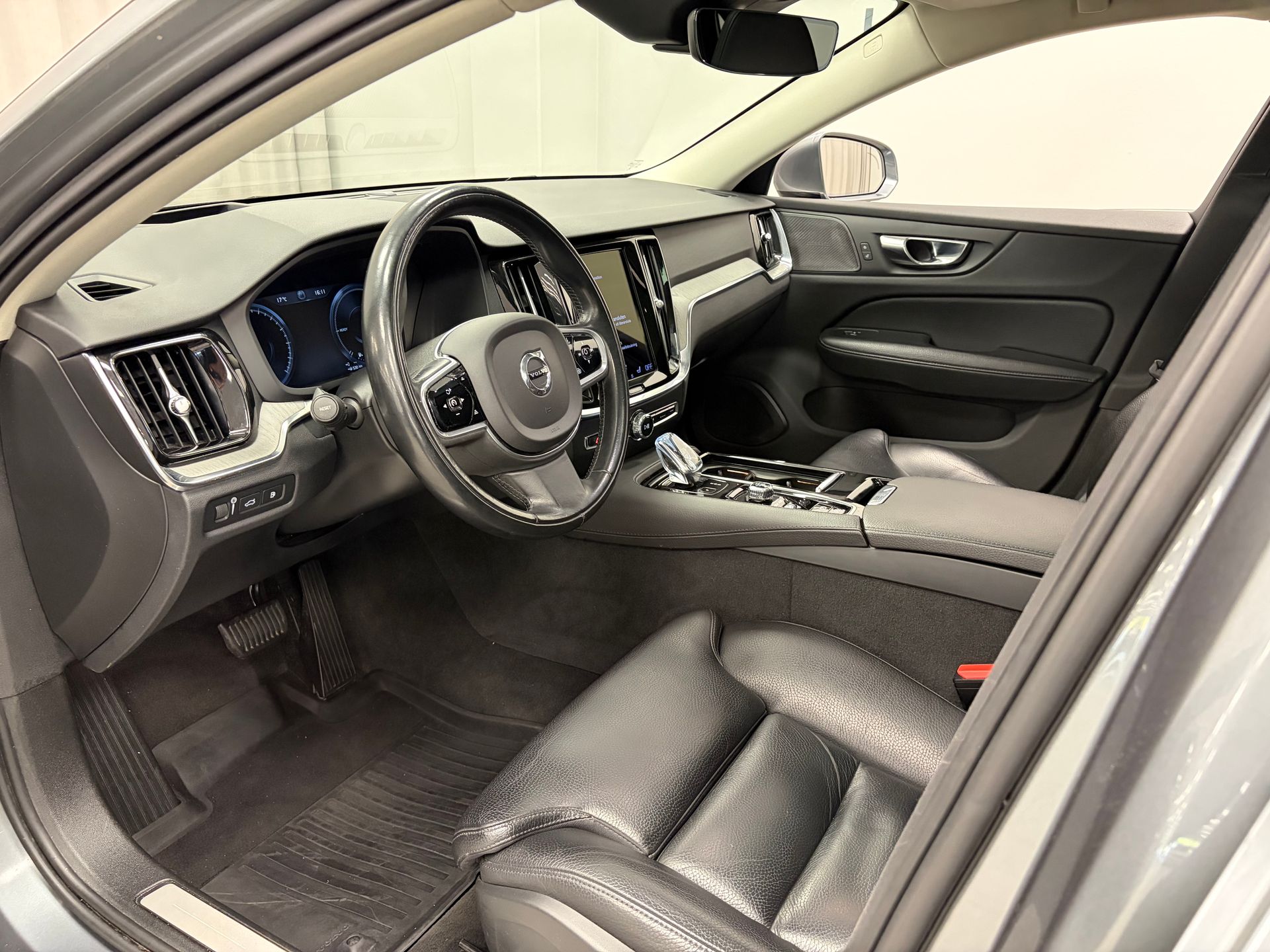 Volvo V60 Recharge T6 Inscription 2021, bild 6/10